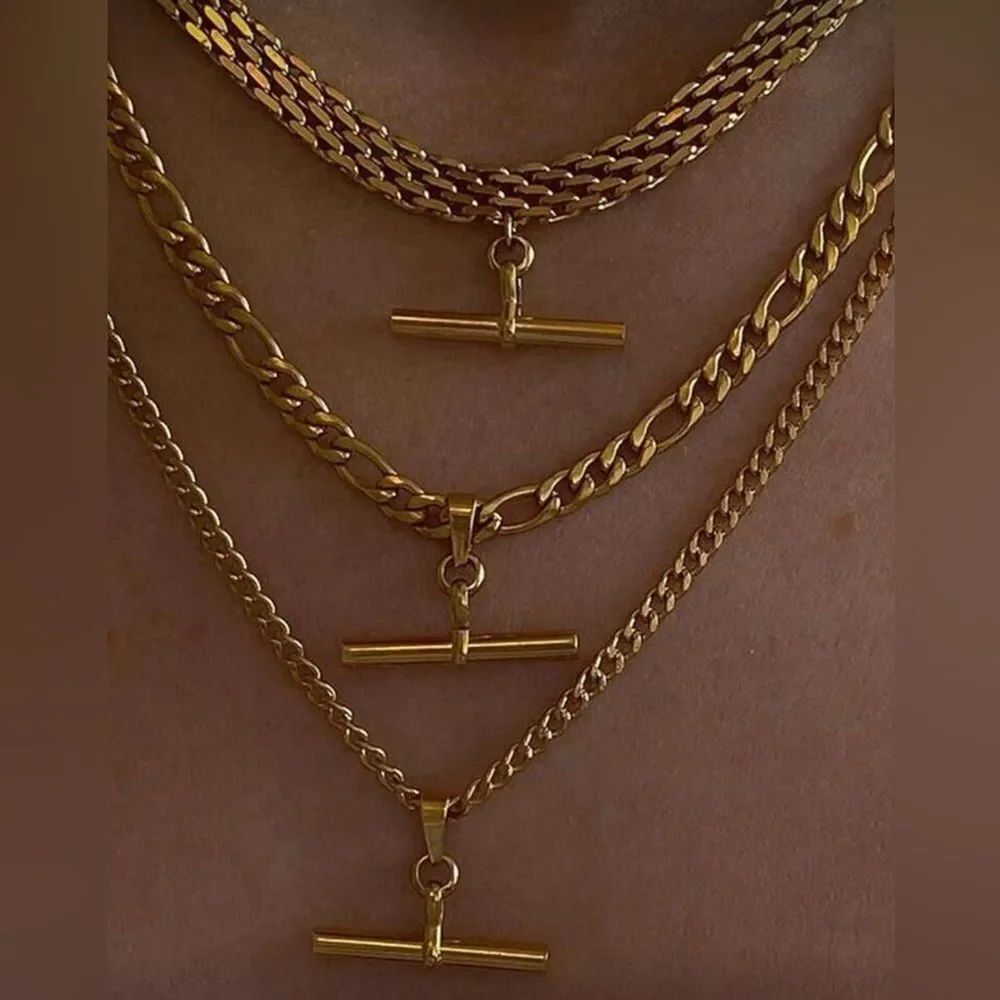 NecklaceT-Bar Pendant Q627